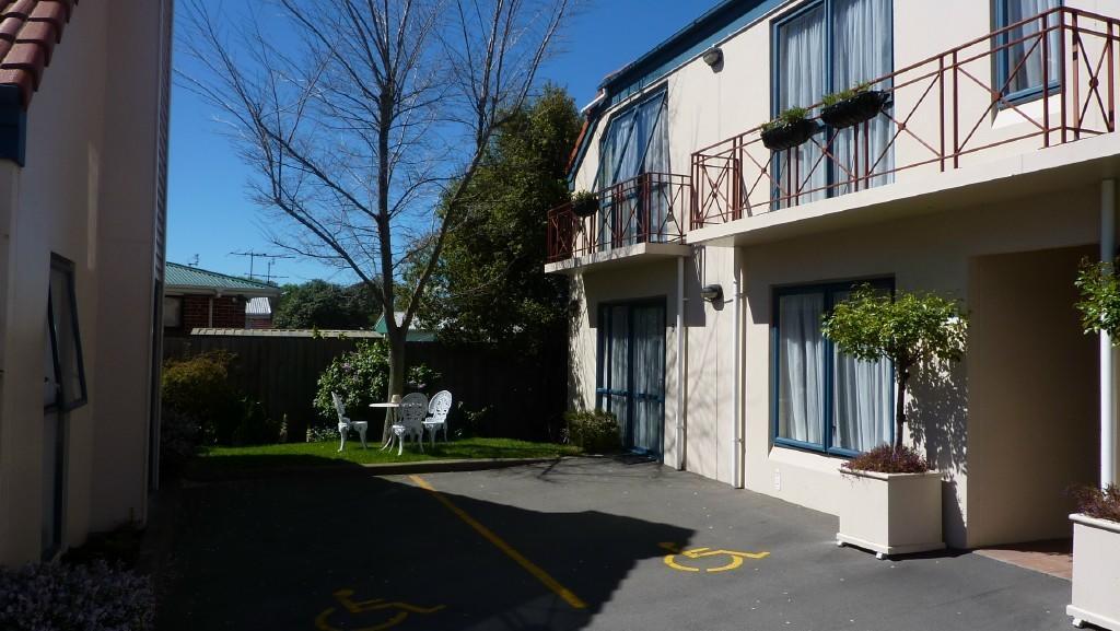 Bush Inn Court Motel Christchurch Extérieur photo