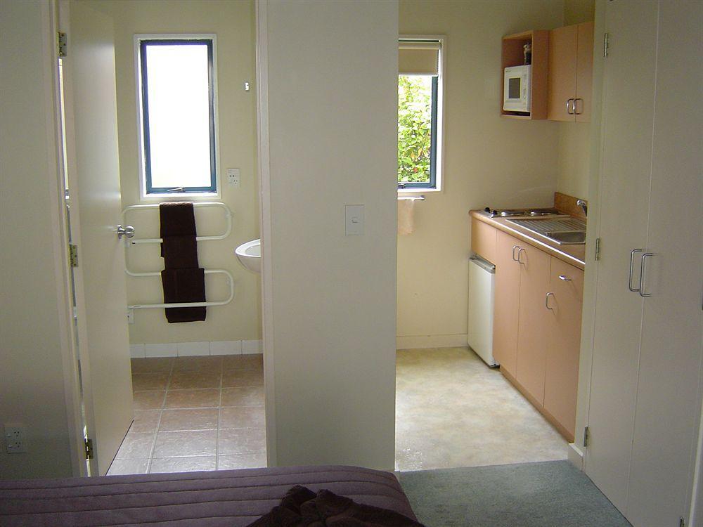 Bush Inn Court Motel Christchurch Extérieur photo