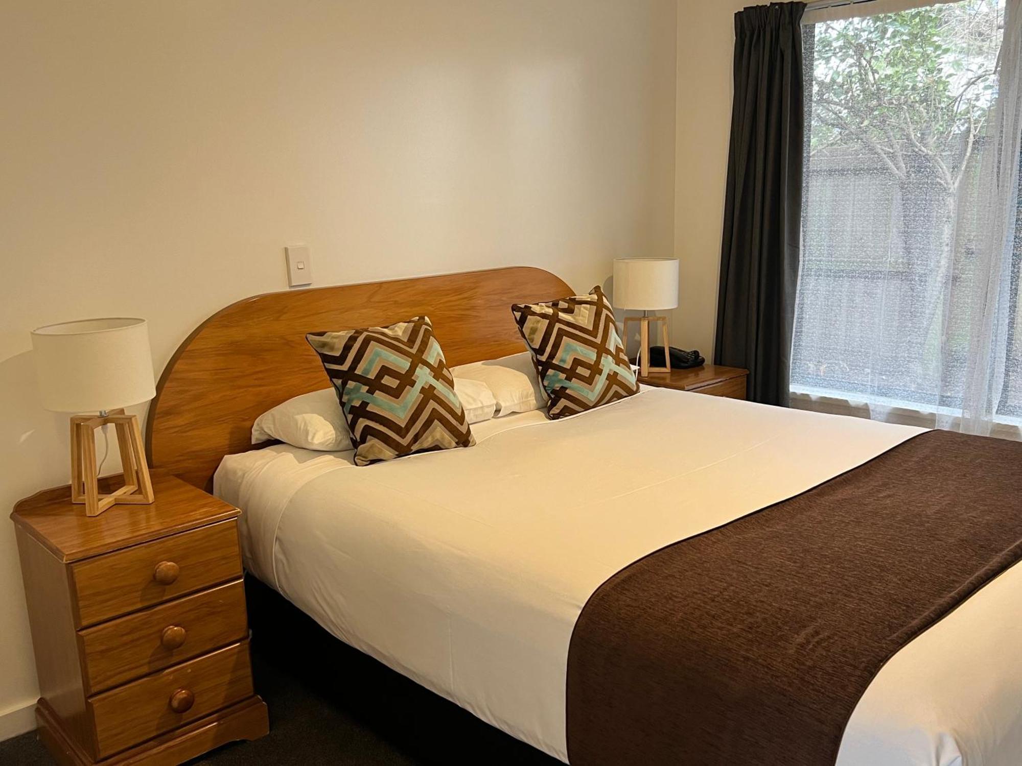 Bush Inn Court Motel Christchurch Extérieur photo