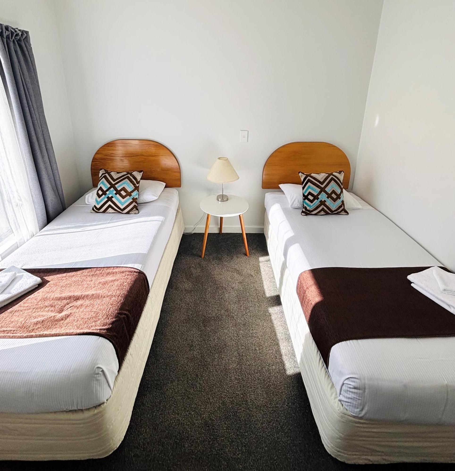 Bush Inn Court Motel Christchurch Extérieur photo
